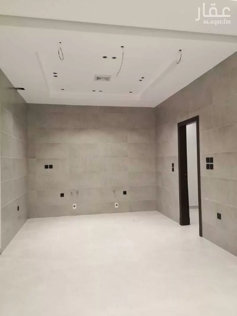 شقة 5 غرف في الريان 5