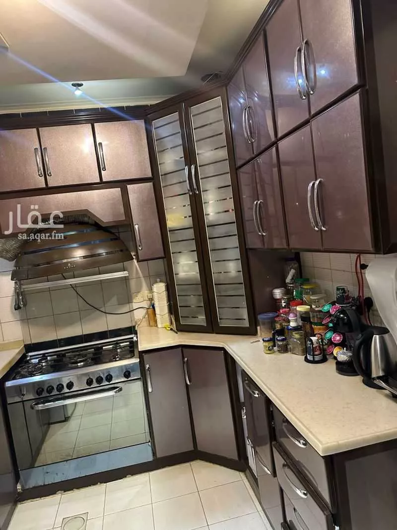 شقة 4 غرف في الملك فيصل 2