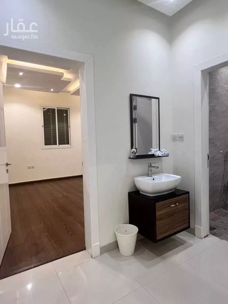 شقة 5 غرف في النرجس 3