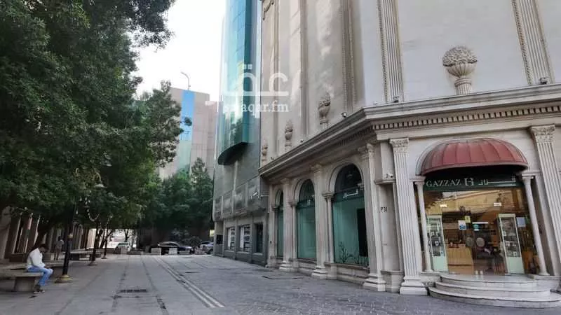 محل 343 م² في البلد 4