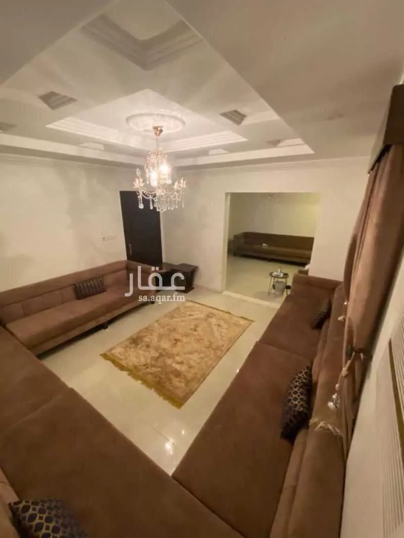 شقة 5 غرف في الواحة 1