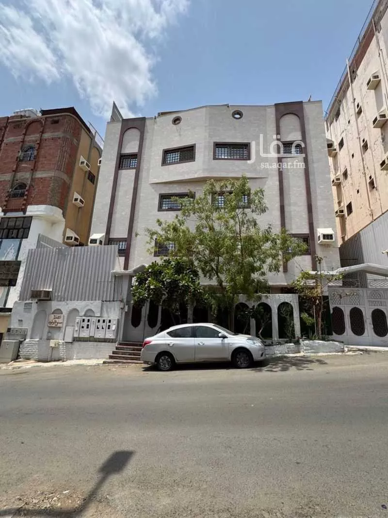 عمارة 400 م² في الزاهر 1