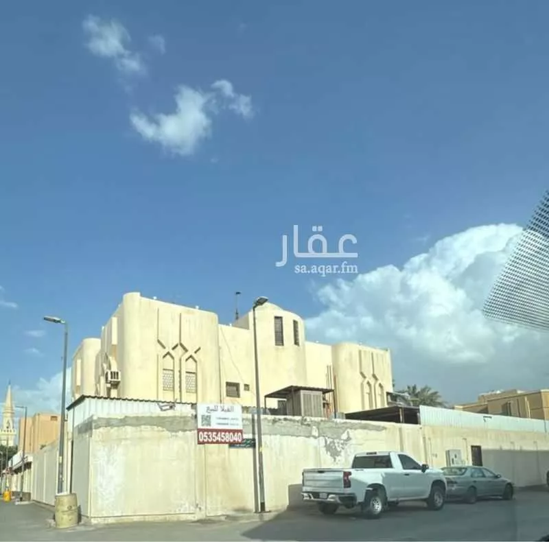 7 bedroom villa in King Fahd, Riyadh 5