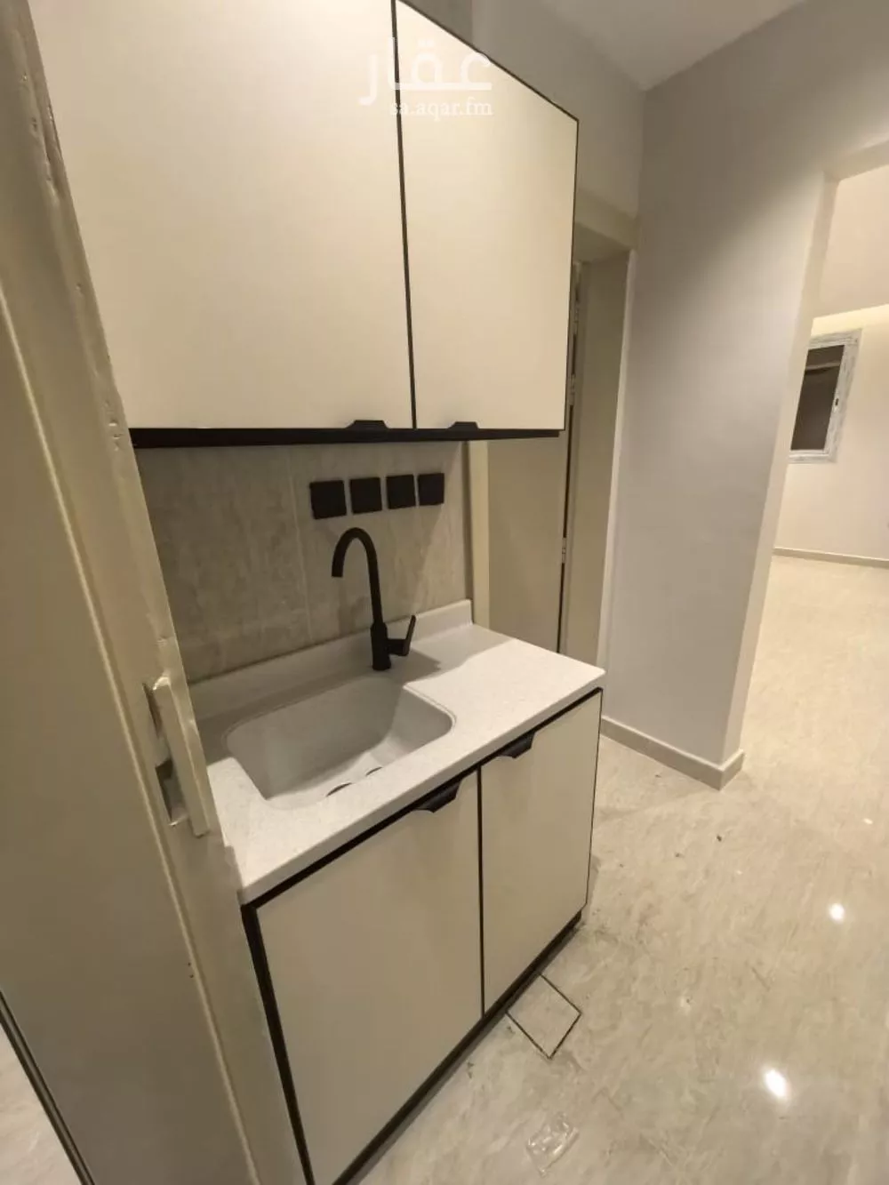 شقة 1 غرف في المروج 4