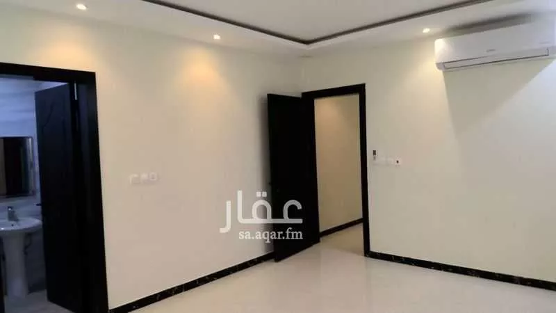 4 bedroom apartment in Al Hamra, Eastern Province 5