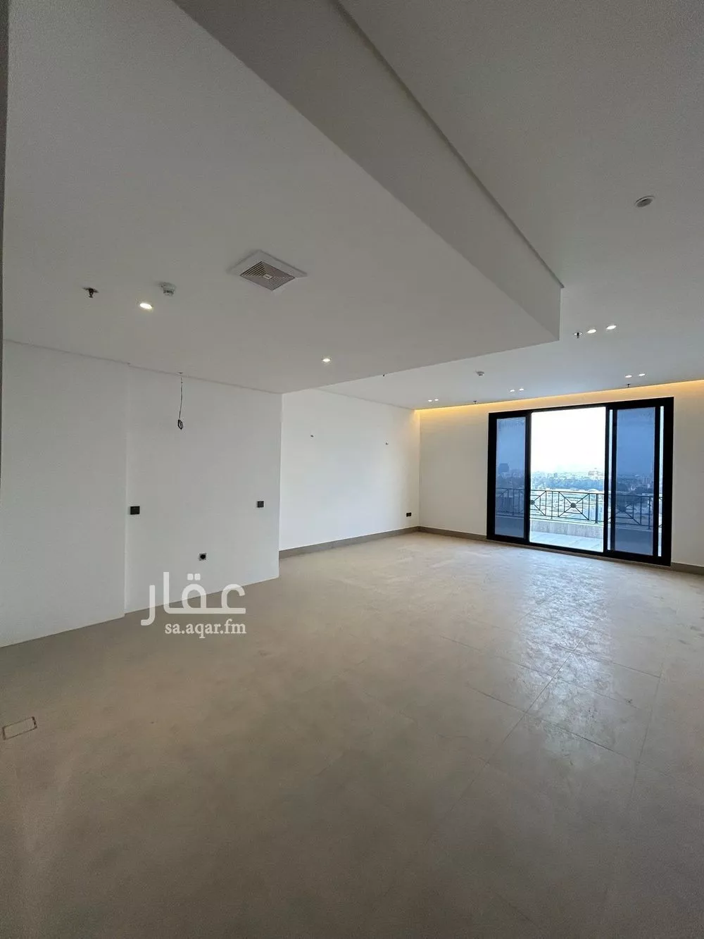 3 bedroom apartment in Al Hizam Al Thahabi 1