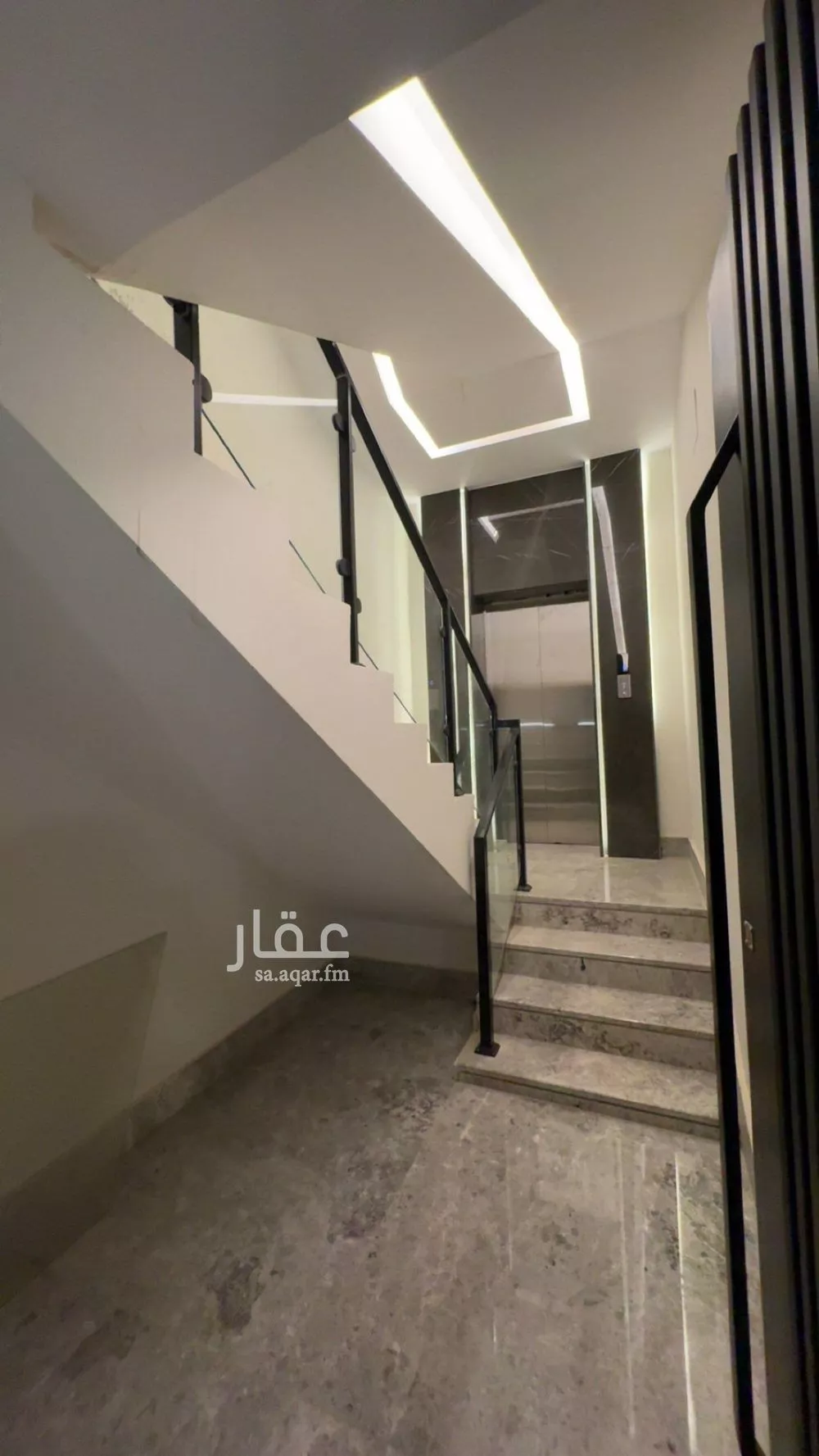 3 bedroom floor in Al Munsiyah 3