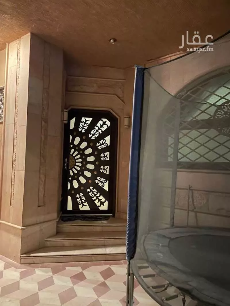 شقة 8 غرف في الوادي 3