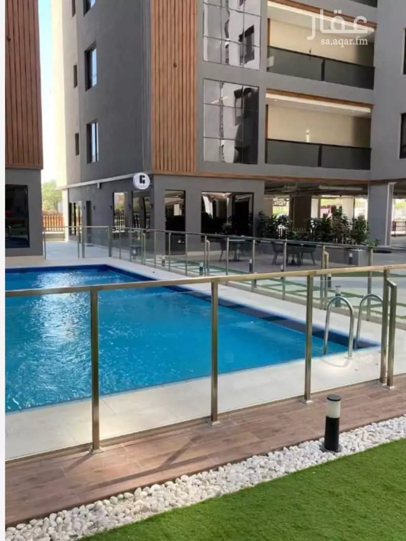 2 bedroom apartment in Al Hamra, Eastern Province 12