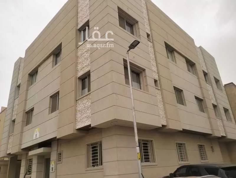 عمارة 479 م² في الضباط 2