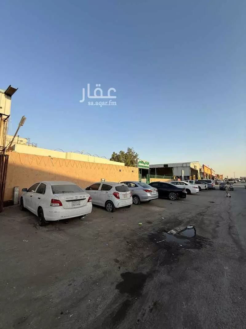 أرض 1200 م² في المصانع 5