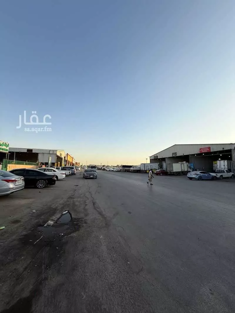 land in Al Masani, Riyadh 8