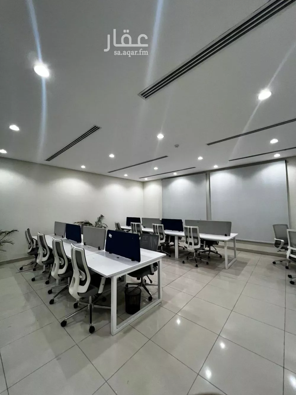 مكتب 1077 م² في اليرموك 2