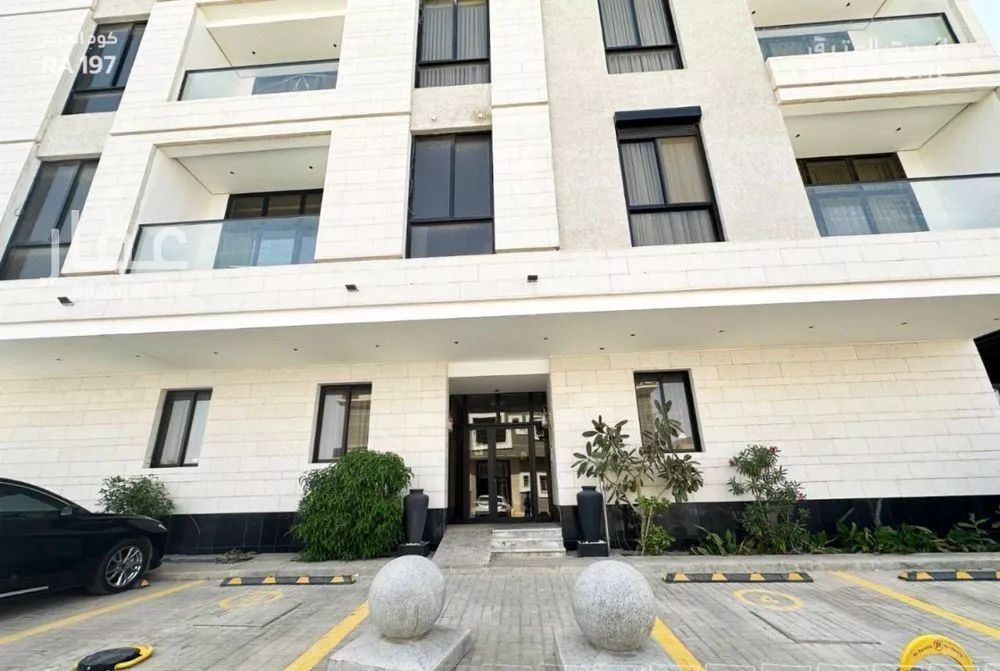 4 bedroom apartment in Al Qairawan 1