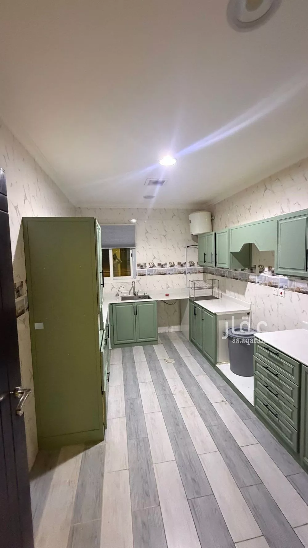 شقة 4 غرف في النرجس 1