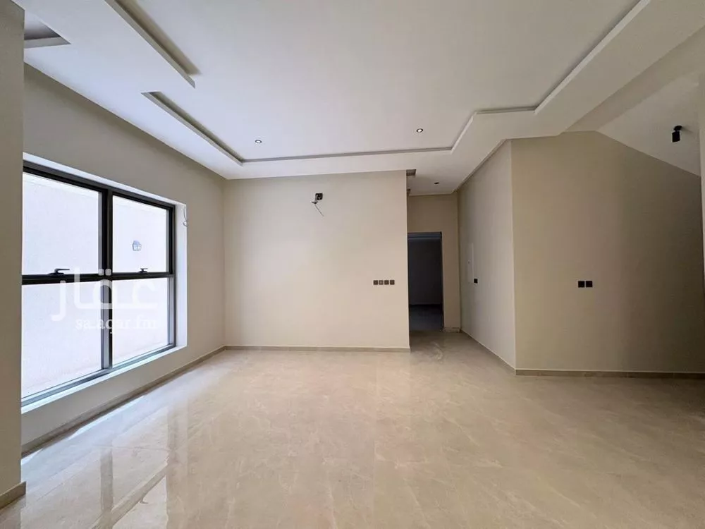 شقة 6 غرف في الشرق 3