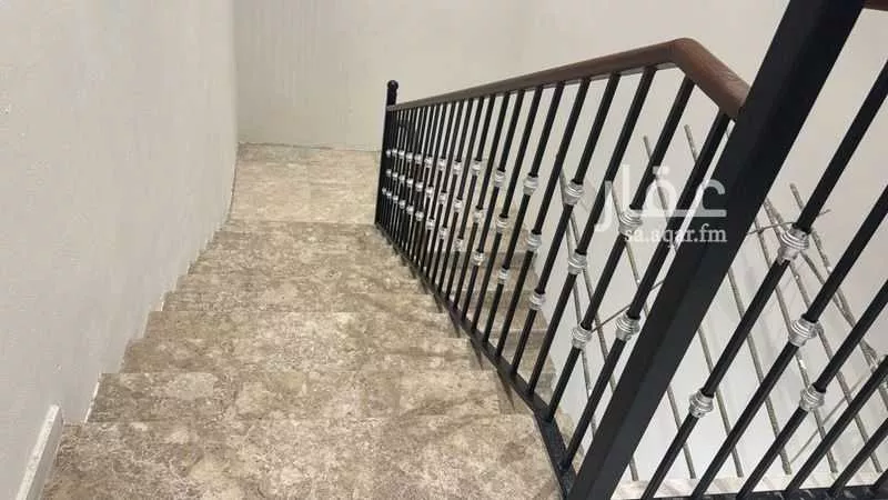 عمارة 318 م² في أبوكبير 5