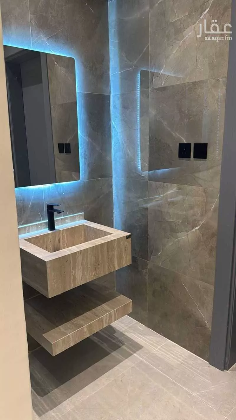 عمارة 318 م² في أبوكبير 3