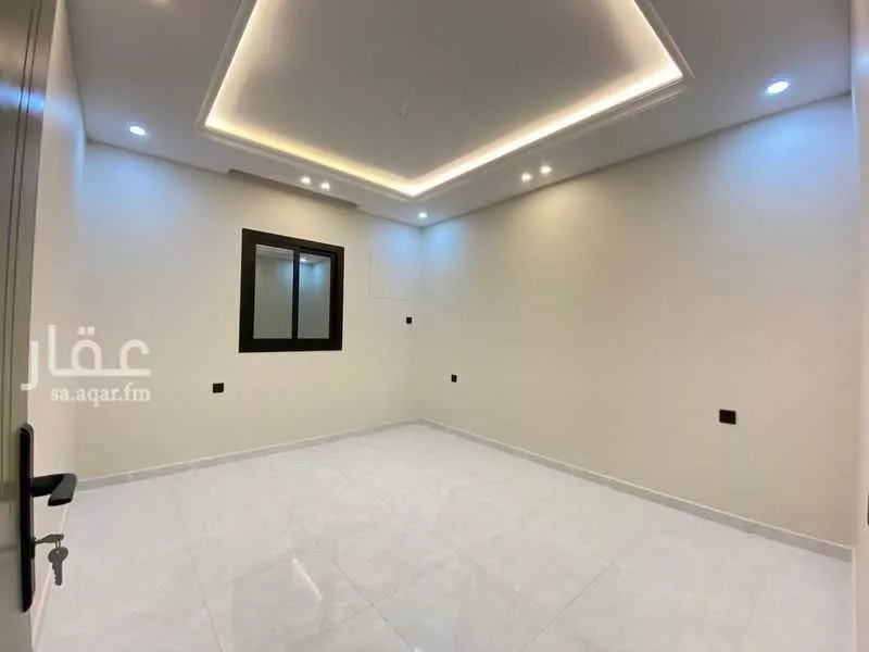 شقة 5 غرف في النزهة 4