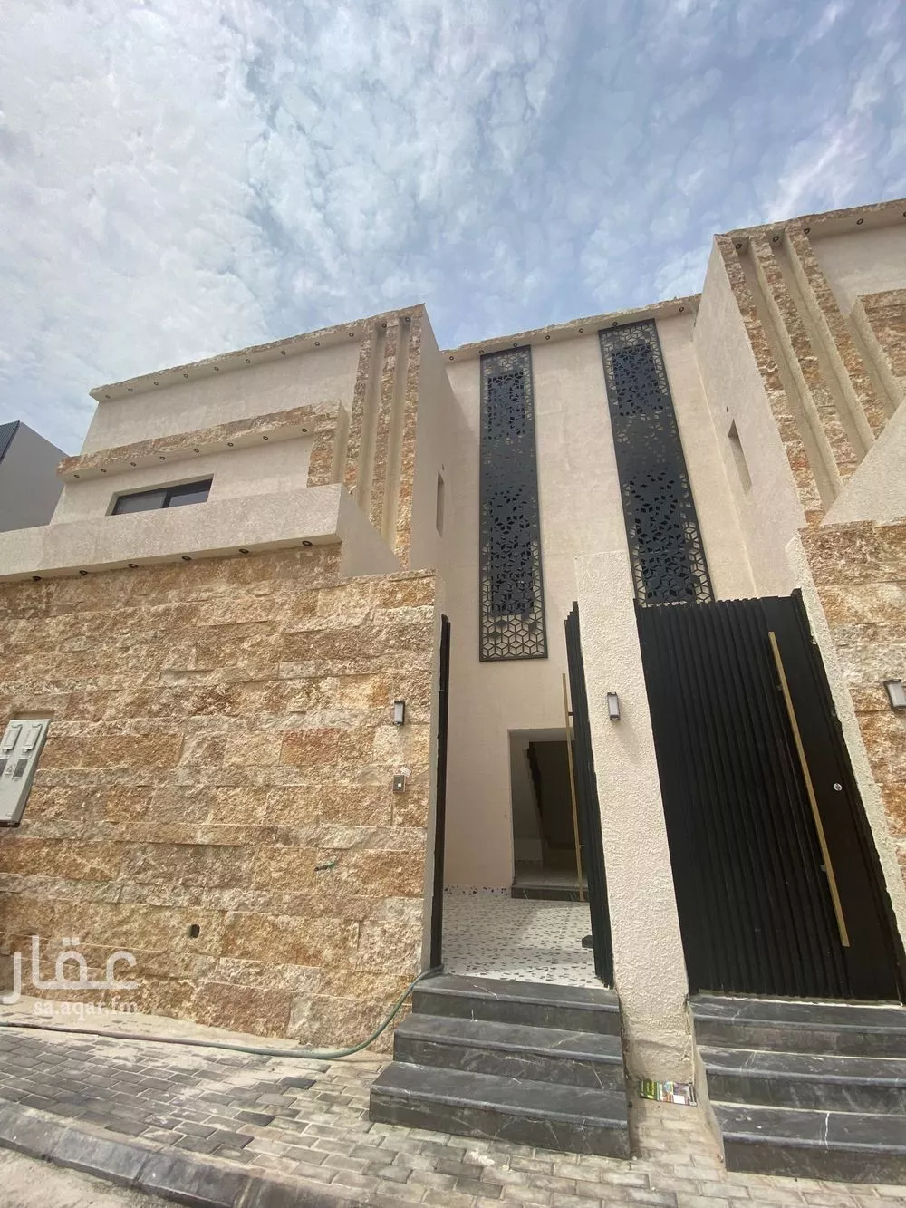 شقة 3 غرف في الرمال 1