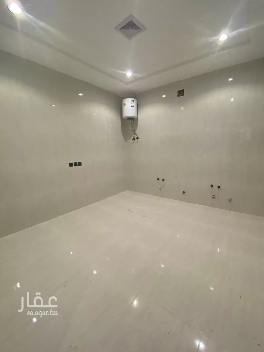 شقة 3 غرف في الرمال 5