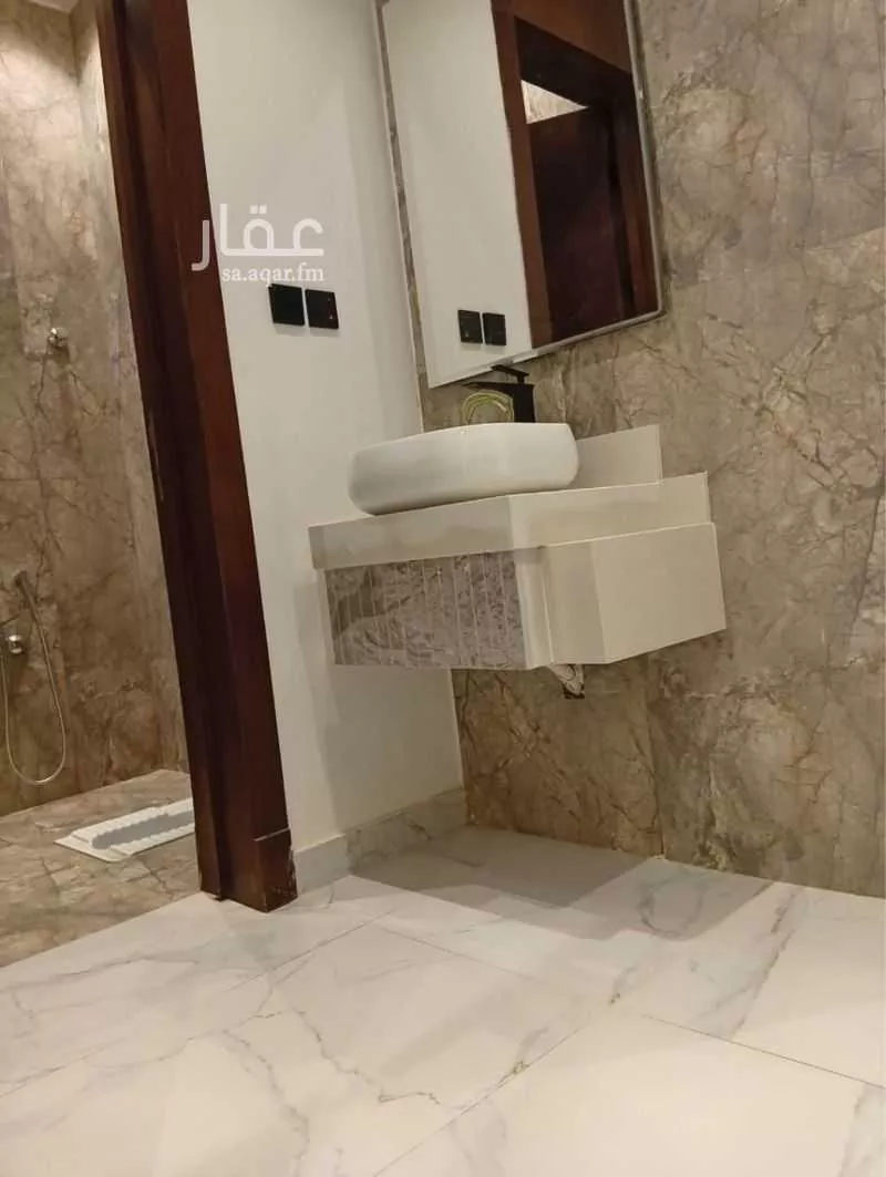 3 bedroom apartment in Al Janadriyah 5