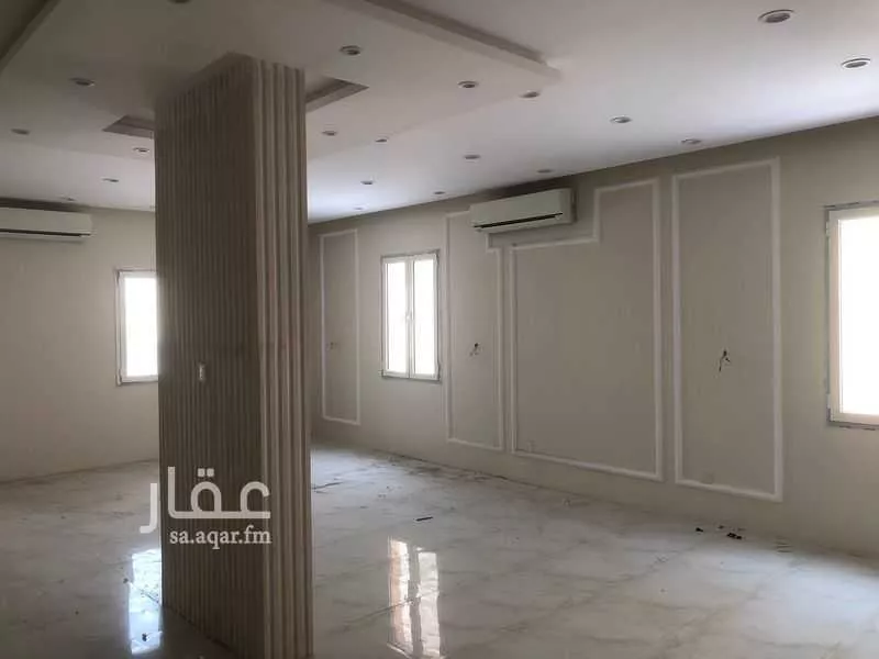 4 bedroom floor in Al Falah 2