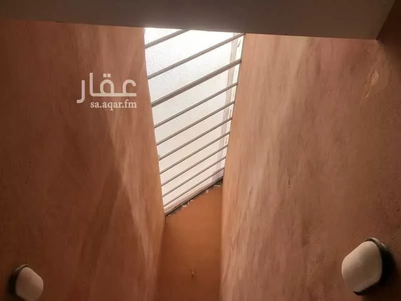 4 bedroom floor in Al Falah 4