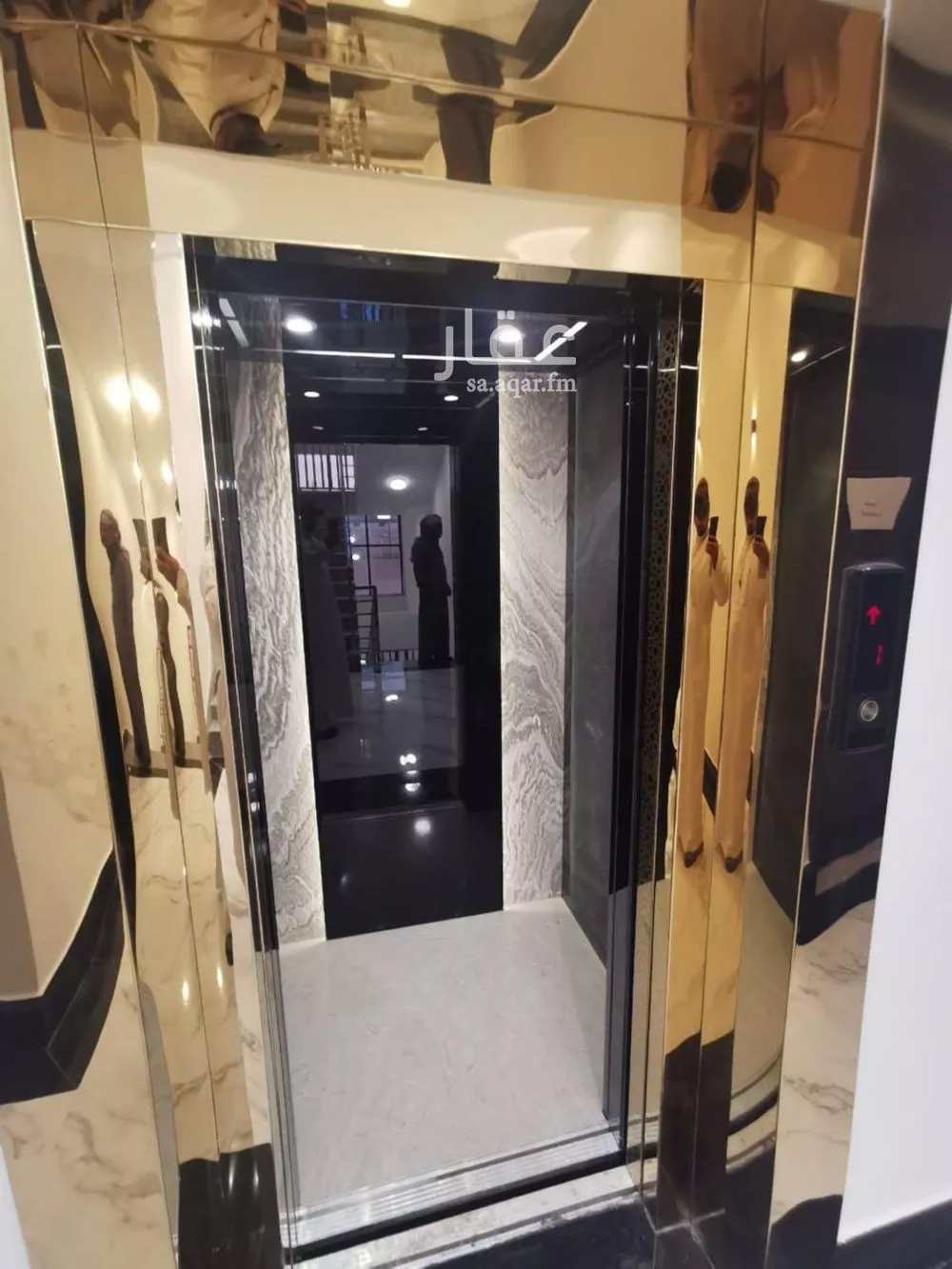 عمارة 285 م² في ام الحمام الشرقي 3