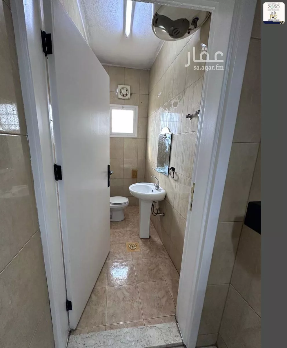 دور 4 غرف في الملقا 4