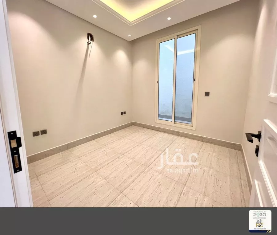 3 bedroom apartment in Al Malqa 5