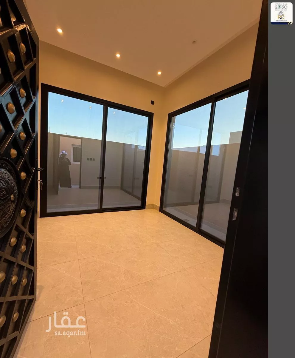 9 bedroom floor in At Taawon 3