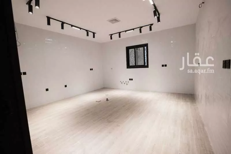 عمارة 400 م² في الزهرة 2