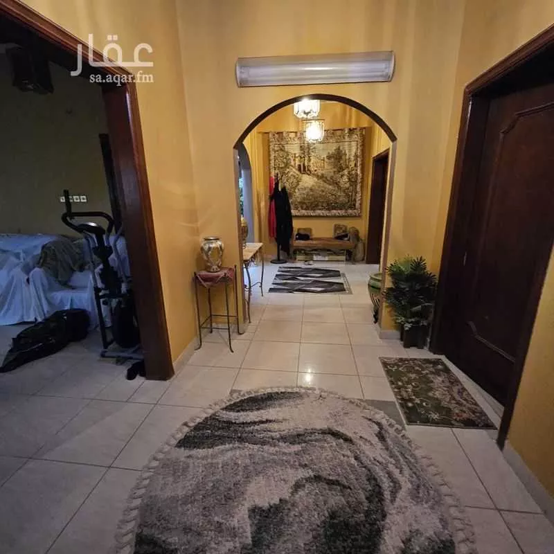 فيلا 8 غرف في ظهرة البديعة 5