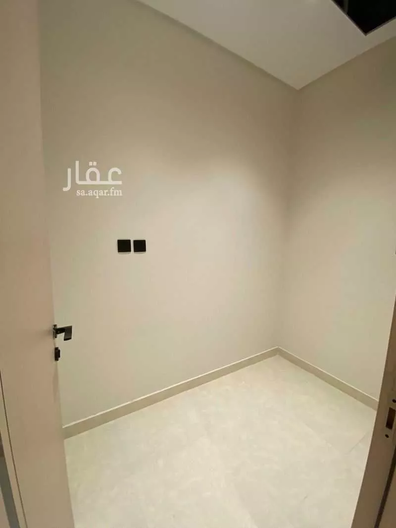 شقة 3 غرف في النزهة 2