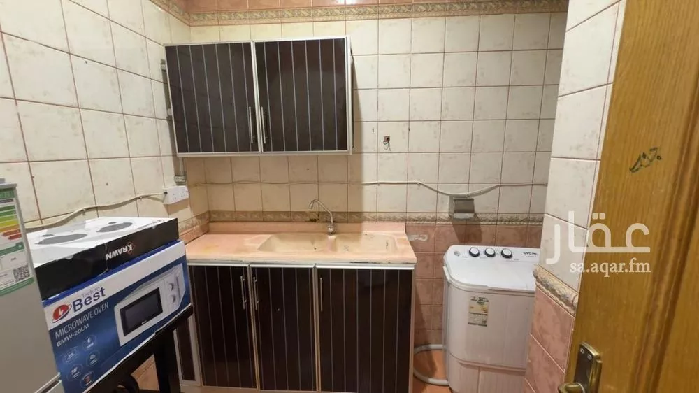 دور 1 غرف في الشرفية 4