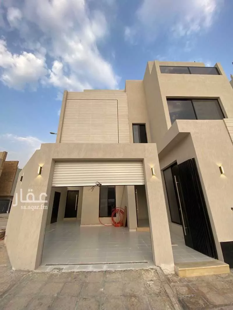 4 bedroom floor in Ash Sharq 1