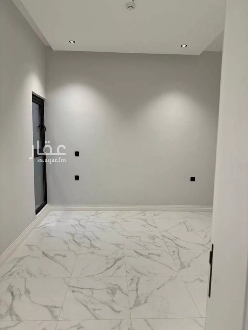 شقة 3 غرف في الملقا 2