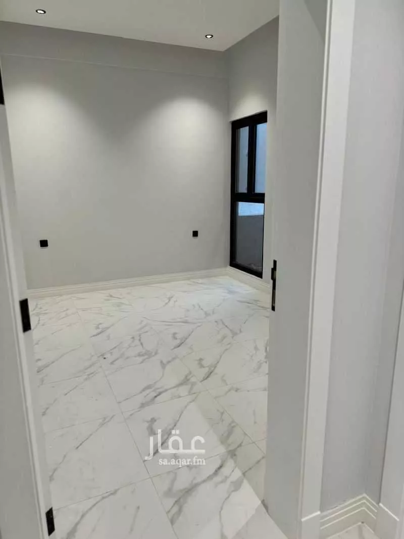 شقة 3 غرف في الملقا 5