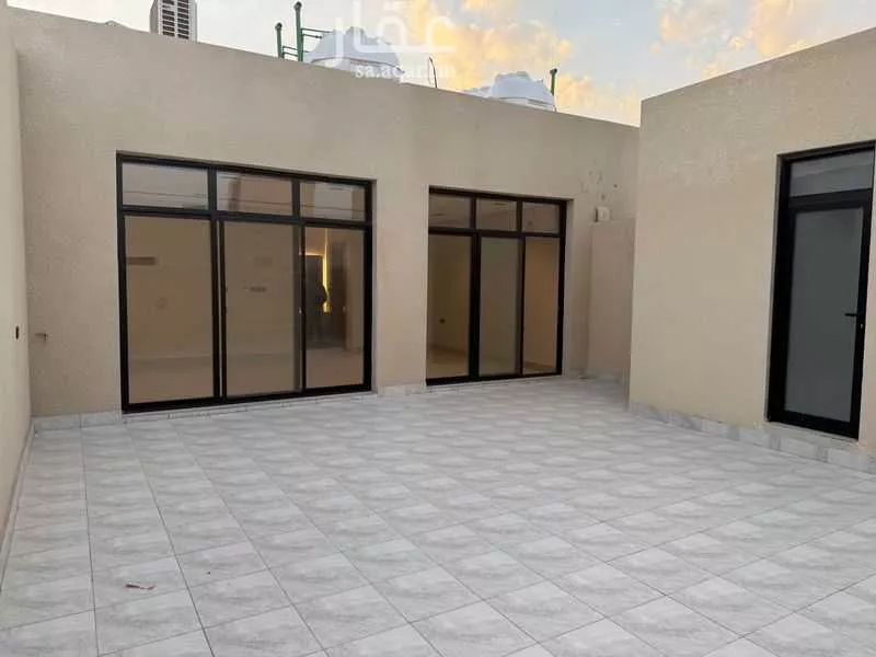 5 bedroom building in Al Narjis, Riyadh 18