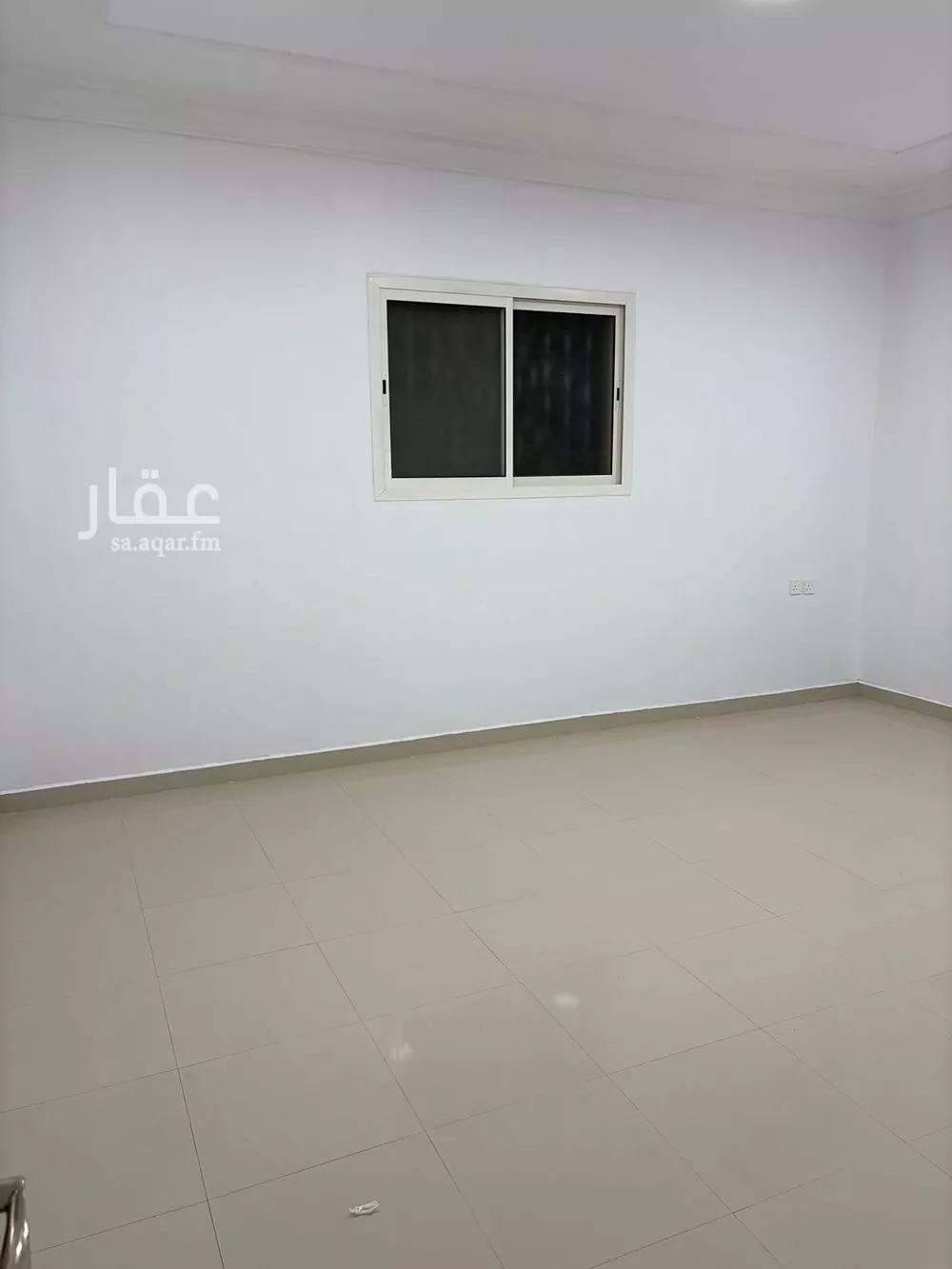 دور 4 غرف في عرقة 5