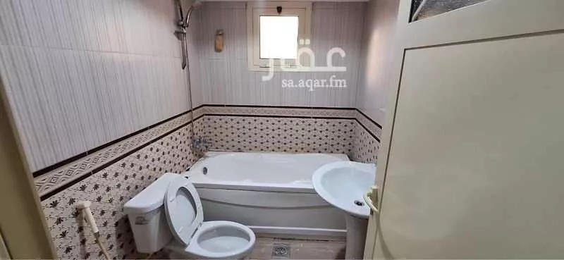 6 bedroom building in Ar Rakah Al Janubiyah, Eastern Province 4