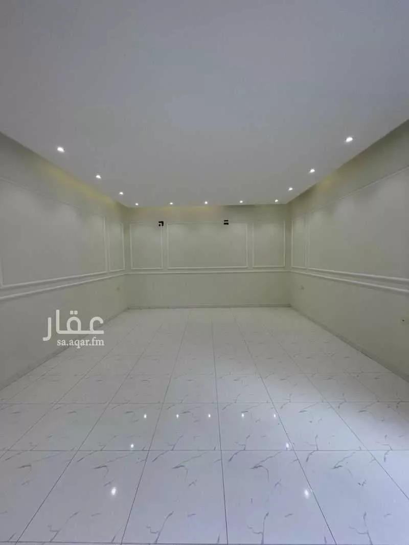 فيلا 5 غرف في العارض 4