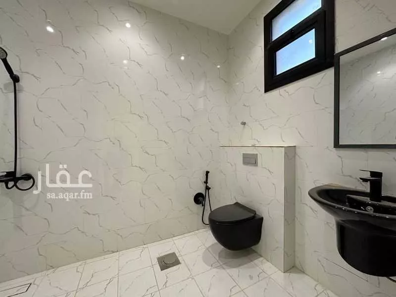 فيلا 5 غرف في العارض 2