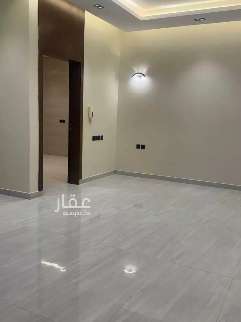 فيلا 5 غرف في عكاظ 3