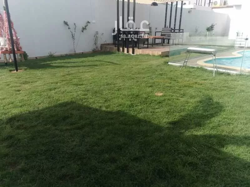 أرض 1400 م² في الرمال 3