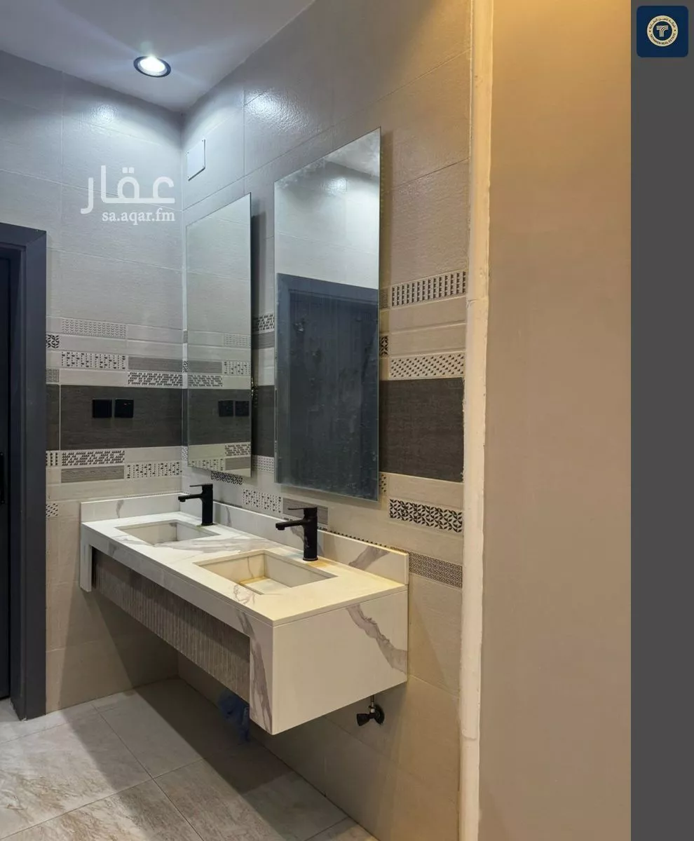 فيلا 7 غرف في بحرة 3