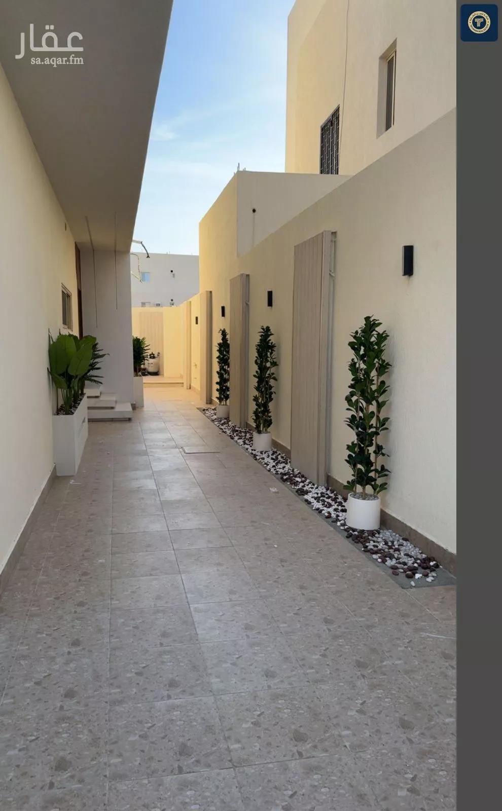 فيلا 9 غرف في الزمرد 4