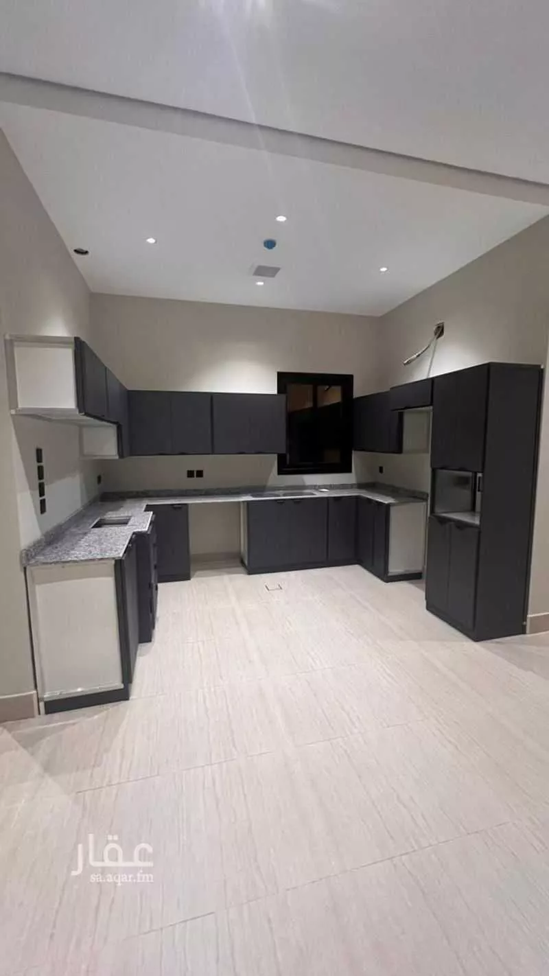 شقة 3 غرف في الرمال 4