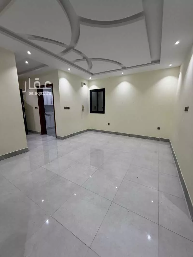 4 bedroom apartment in Al Rabwa, Jeddah 4